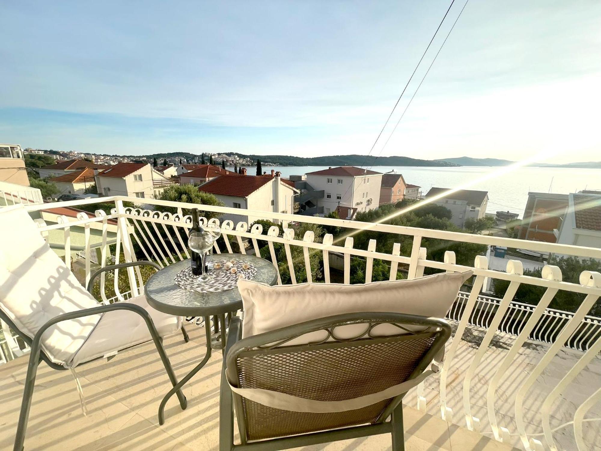 Roma Trogir Exterior foto